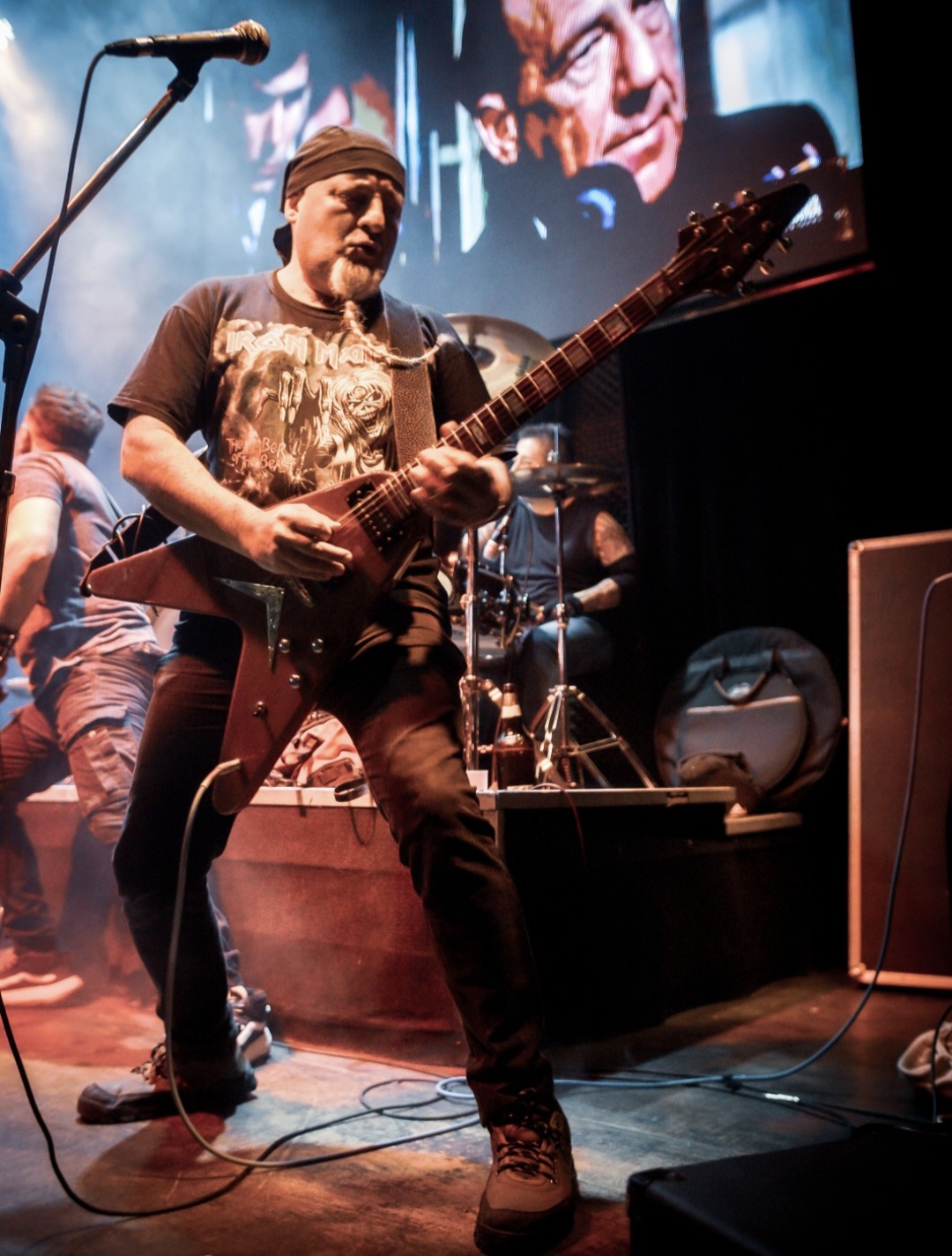 Troopers en vivo - guitarra